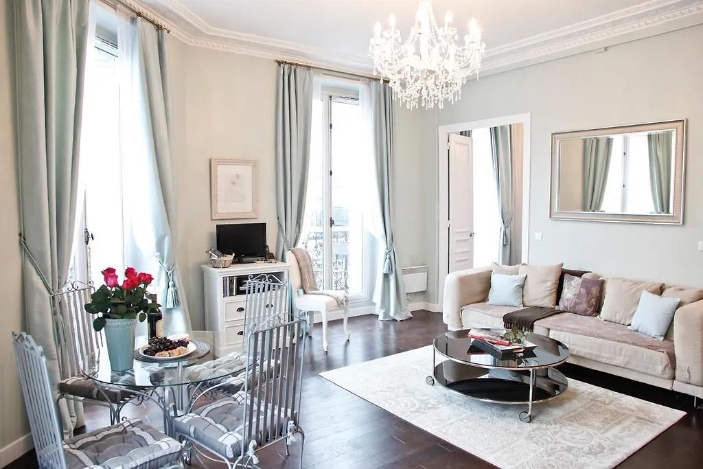 La Charme Du Marais Apartment *
